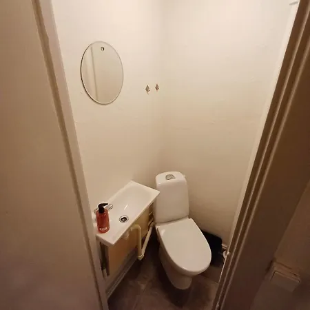 Calm And Cozy With Free Parking Apartment *